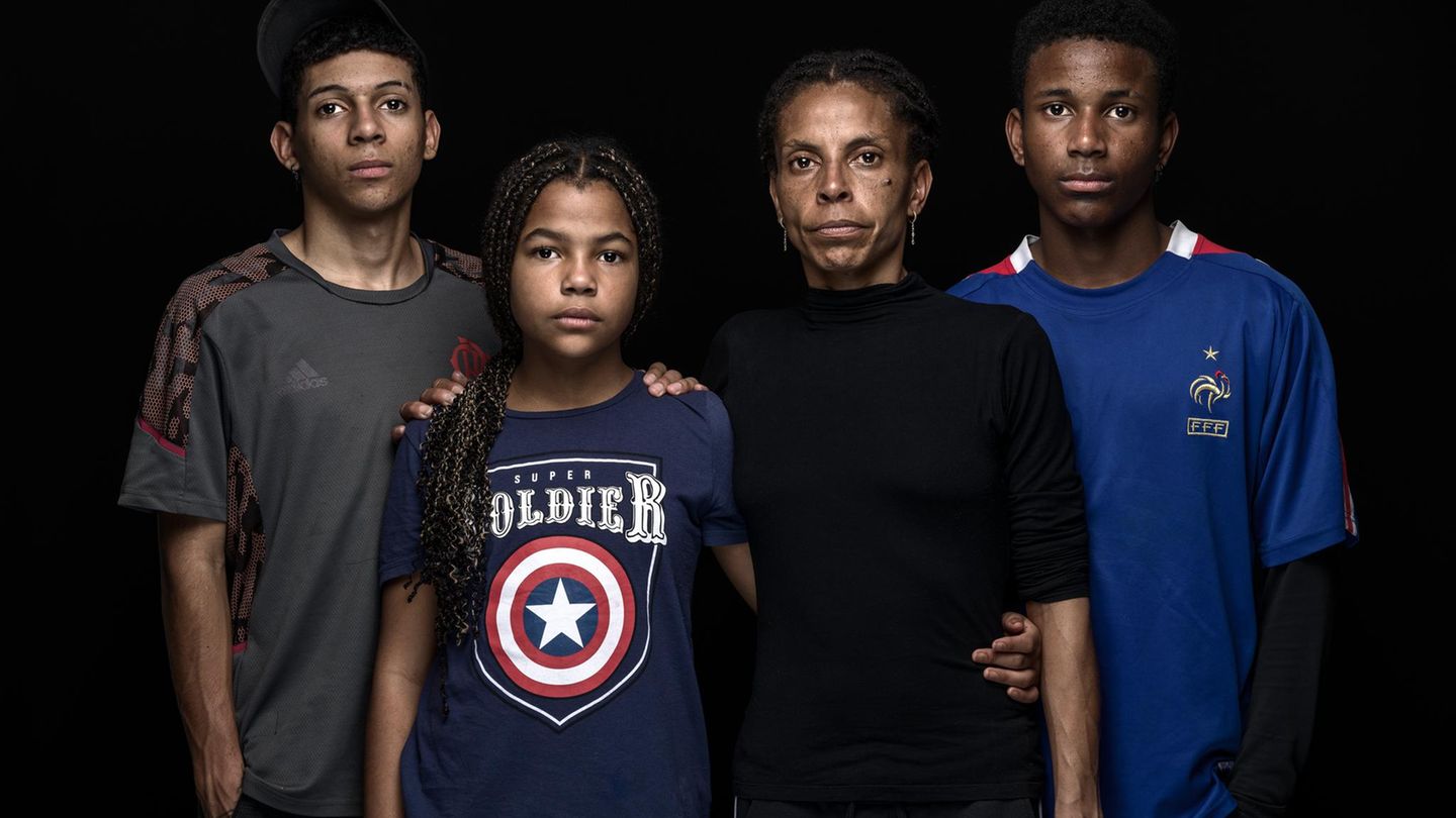 Brazil: How a mother and her children escaped the flood