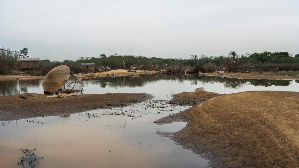 Brazil: Sunken Home: A residential neighborhood near the city of Porto Alegre that was destroyed by the floods of May 2024 Sunken Home: A residential neighborhood near the city of Porto Alegre that was destroyed by the floods of May 2024