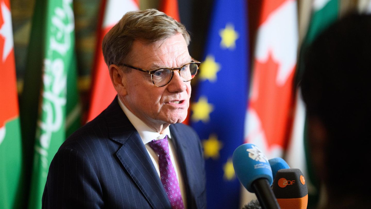 Deutschlands Johann Wadephul macht nach der Freilassung der Geiseln Zusagen für Trumps Friedensplan