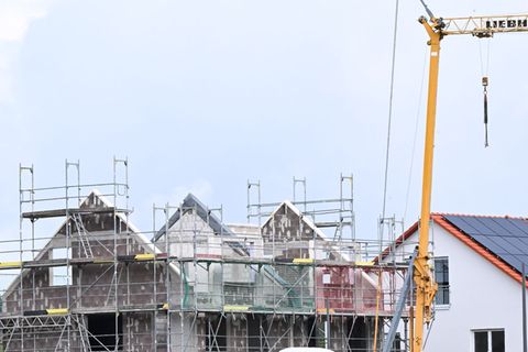 Wieder mehr Wohnungsbau in Thüringen. (Archivbild) Foto: Bernd Weißbrod/dpa