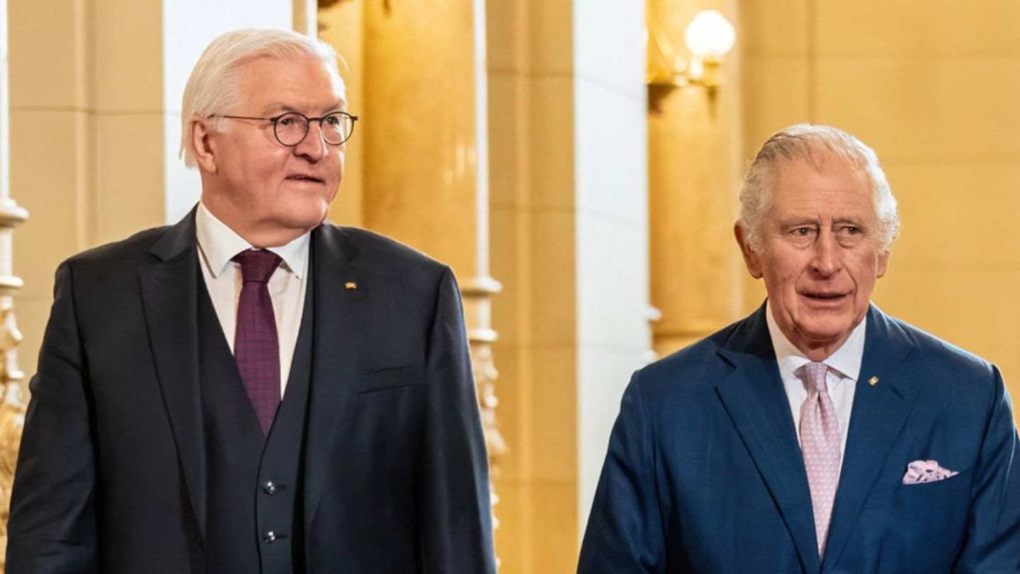 Frank-Walter Steinmeier (l.) und König Charles III. bei dessen Deutschland-Besuch im März 2023.
