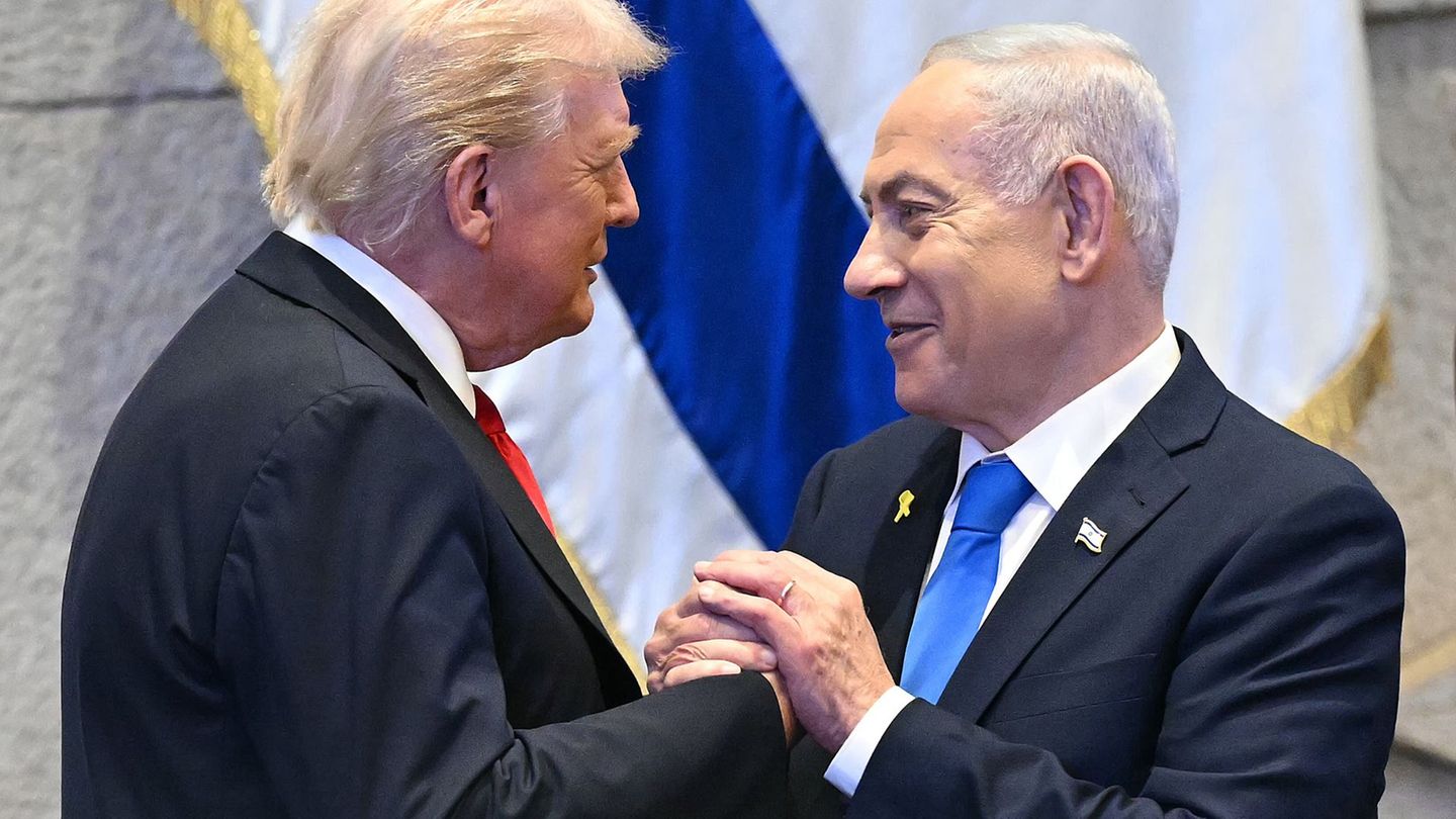 US-Präsident Donald Trump mit dem israelischen Ministerpräsidenten Benjamin Netanjahu im Parlament in Jerusalem. Foto: Saul Loeb
