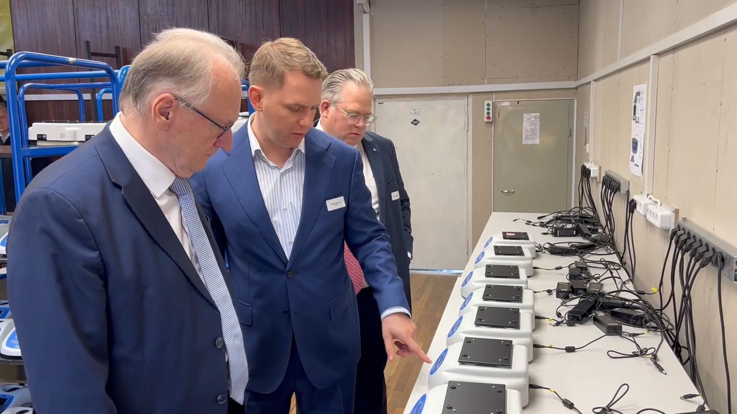Ministerpräsident Reiner Haseloff (CDU) will die Wirtschaftsbeziehungen zu den baltischen Staaten stärken und Unternehmen bei de
