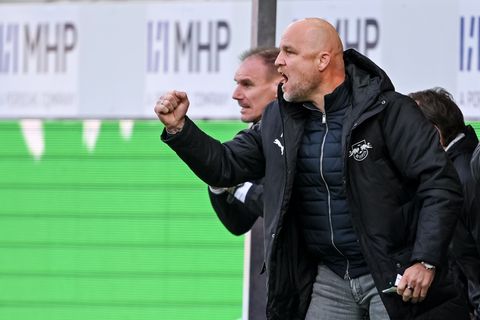 Schröder auf dem Weg zu Borussia Mönchengladbach.(Archivbild) Foto: Harry Langer/dpa