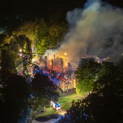 Das ehemalige Jagdschloss der Familie Thurn und Taxis brannte vollständig ab. Die Hintergründe sind noch unklar. (Archivfoto) Fo
