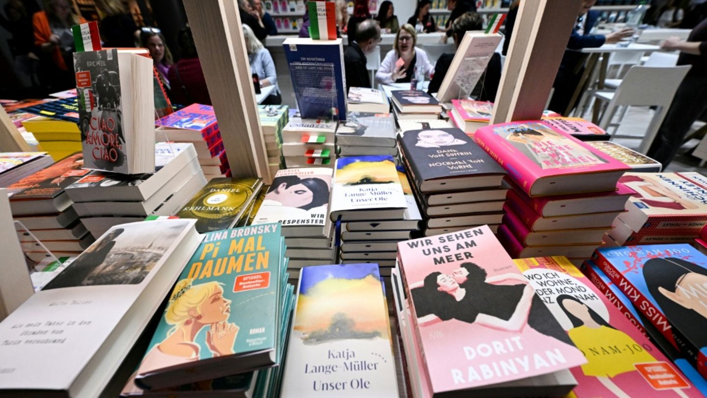 Schriftstellerin Dorothee Elmiger gewinnt Deutschen Buchpreis 2025