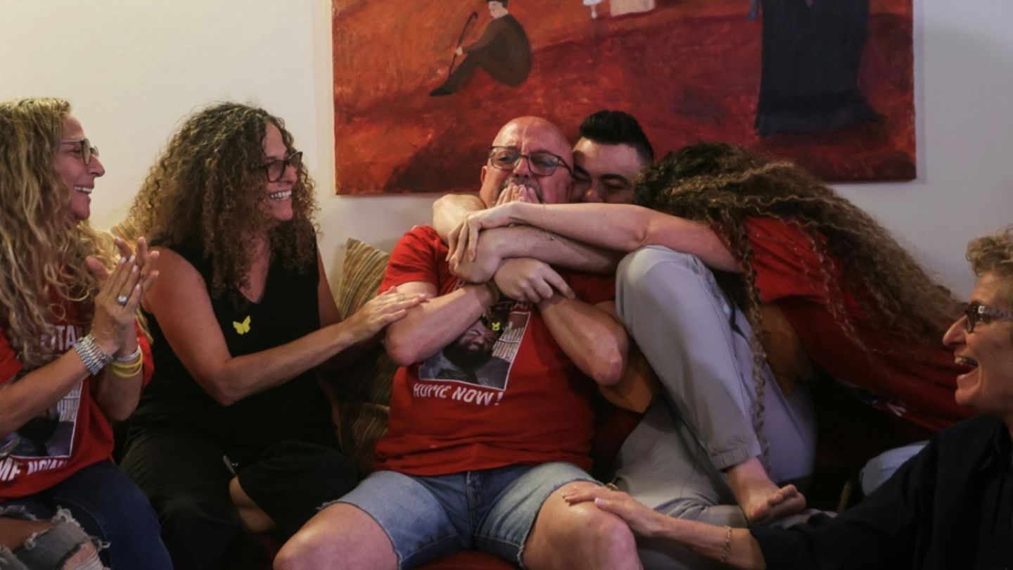 Freunde und Angehörige von Eitan Horn reagieren auf seine Freilassung