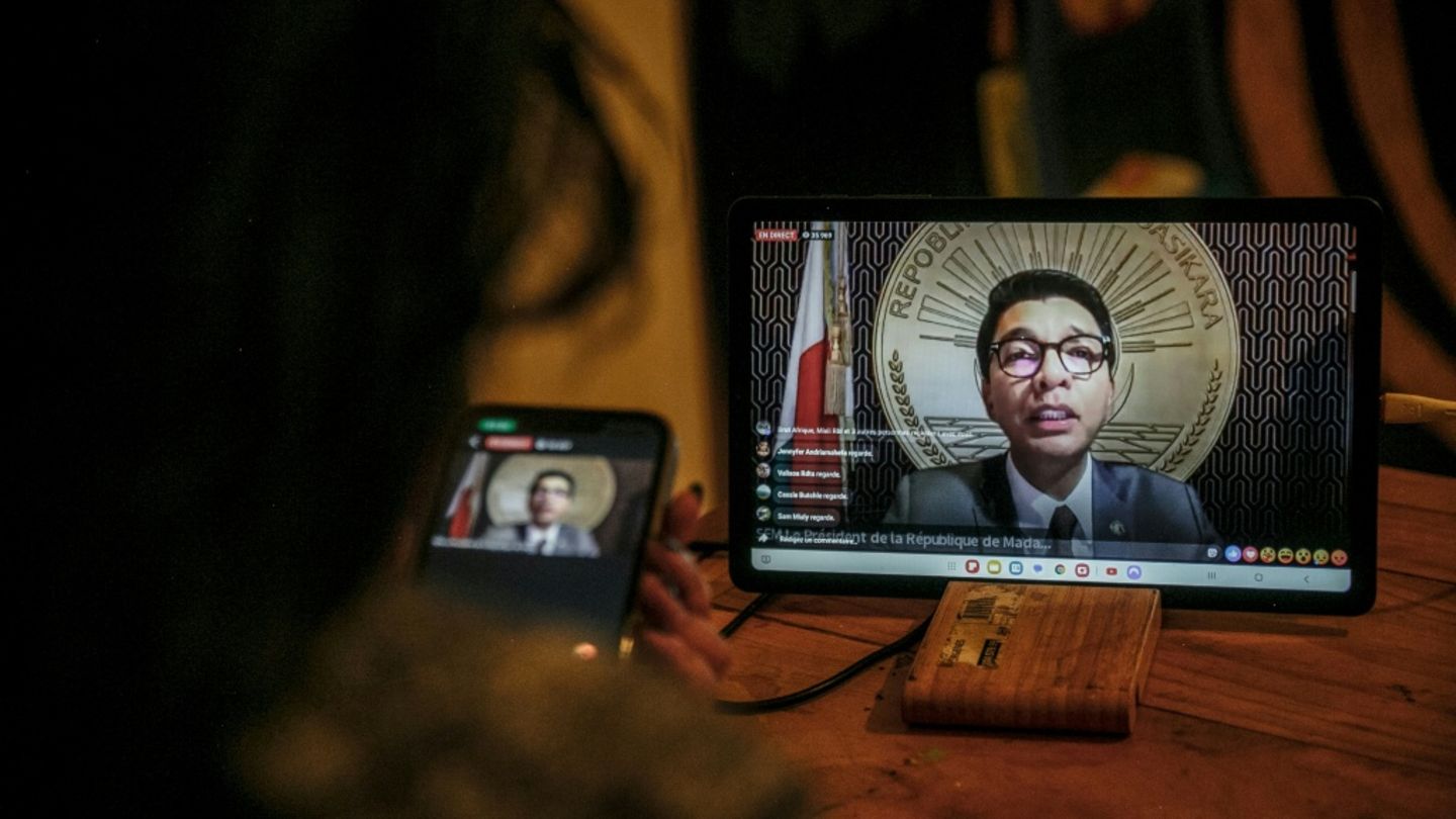 Rajoelina bei seiner Videoansprache