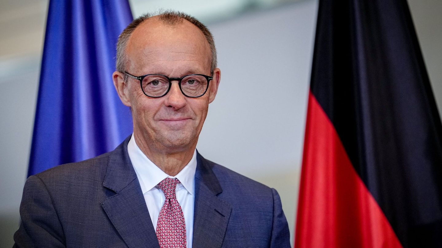 Kanzler Merz macht am Dienstag eine Stippvisite nach Brandenburg und trifft mit der Landesregierung zusammen. Es ist offiziell s