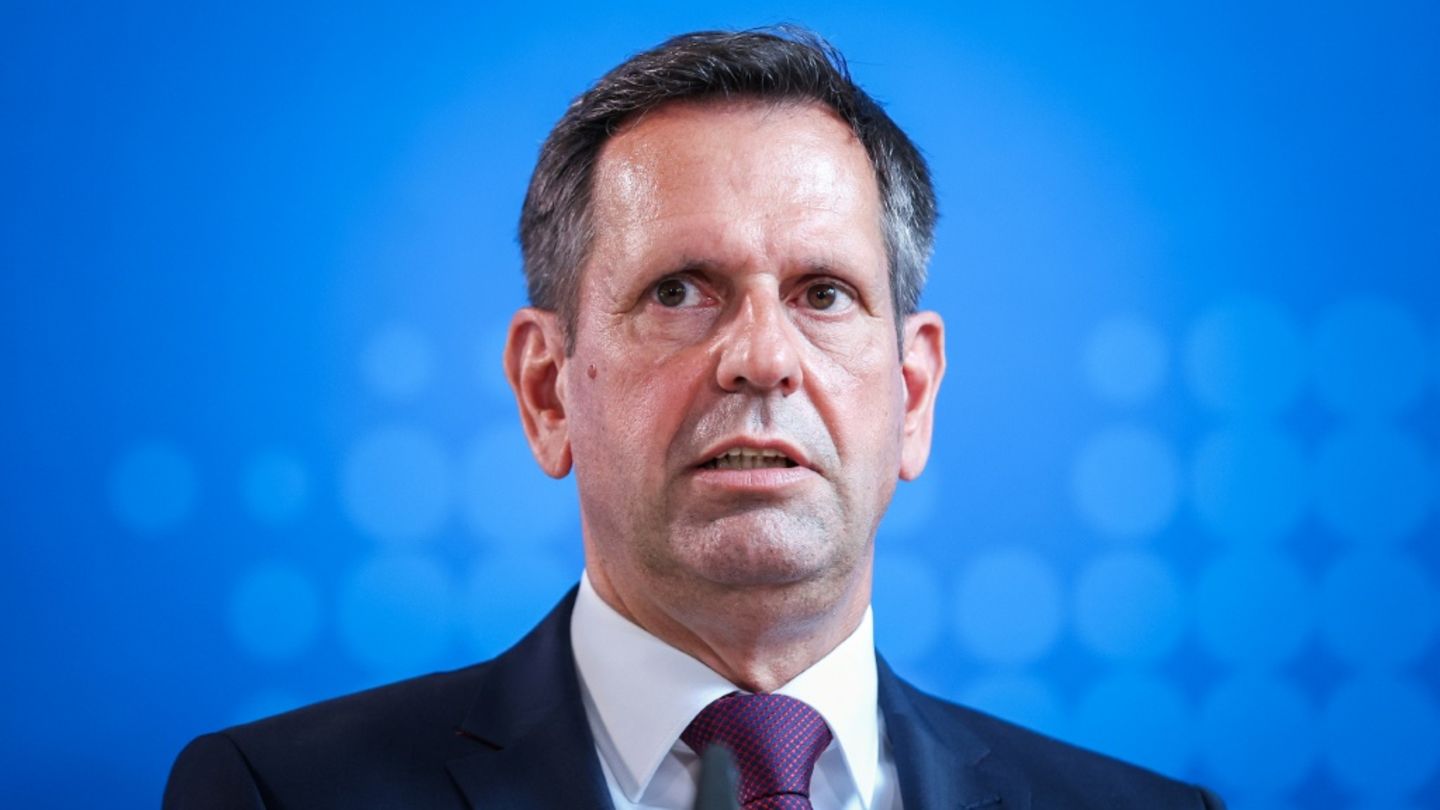 Niedersachsens Ministerpräsident Olaf Lies im Juli