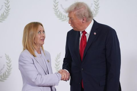 "Sie ist eine schöne junge Frau", sagt Donald Trump zu Giorgia Meloni