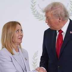 "Sie ist eine schöne junge Frau", sagt Donald Trump zu Giorgia Meloni