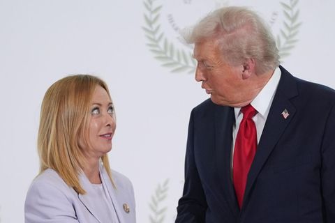 "Sie ist eine schöne junge Frau", sagt Donald Trump zu Giorgia Meloni