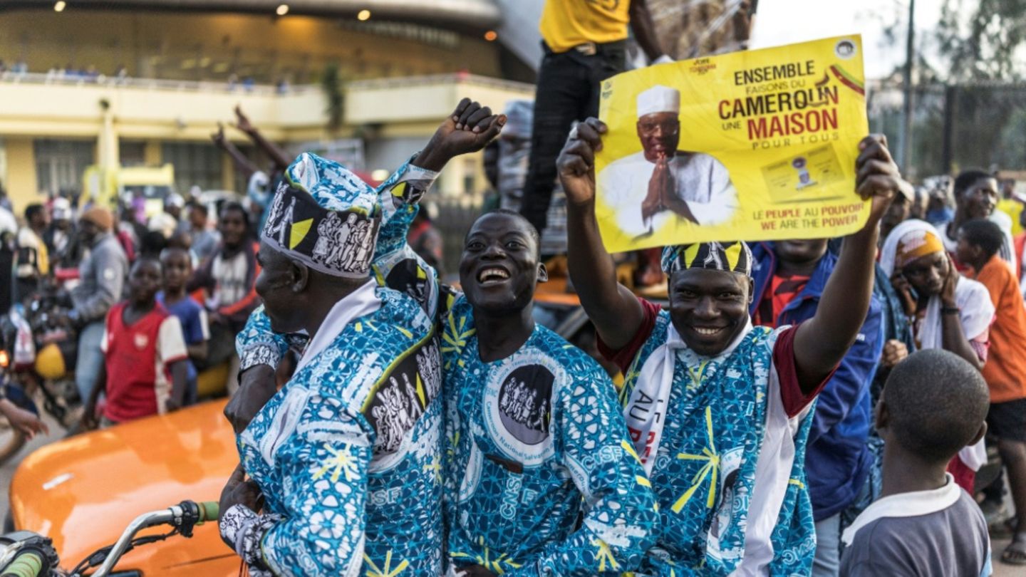 Taxifahrer unterstützen Oppositionskandidat Tchiroma