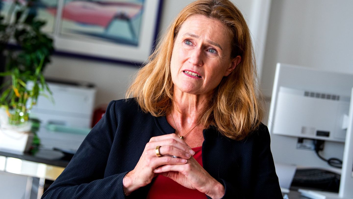 Schleswig-Holsteins Finanzministerin Silke Schneider hat einen weiteren Nachtragshaushalt vorgelegt. (Archivbild) Foto: Daniel B