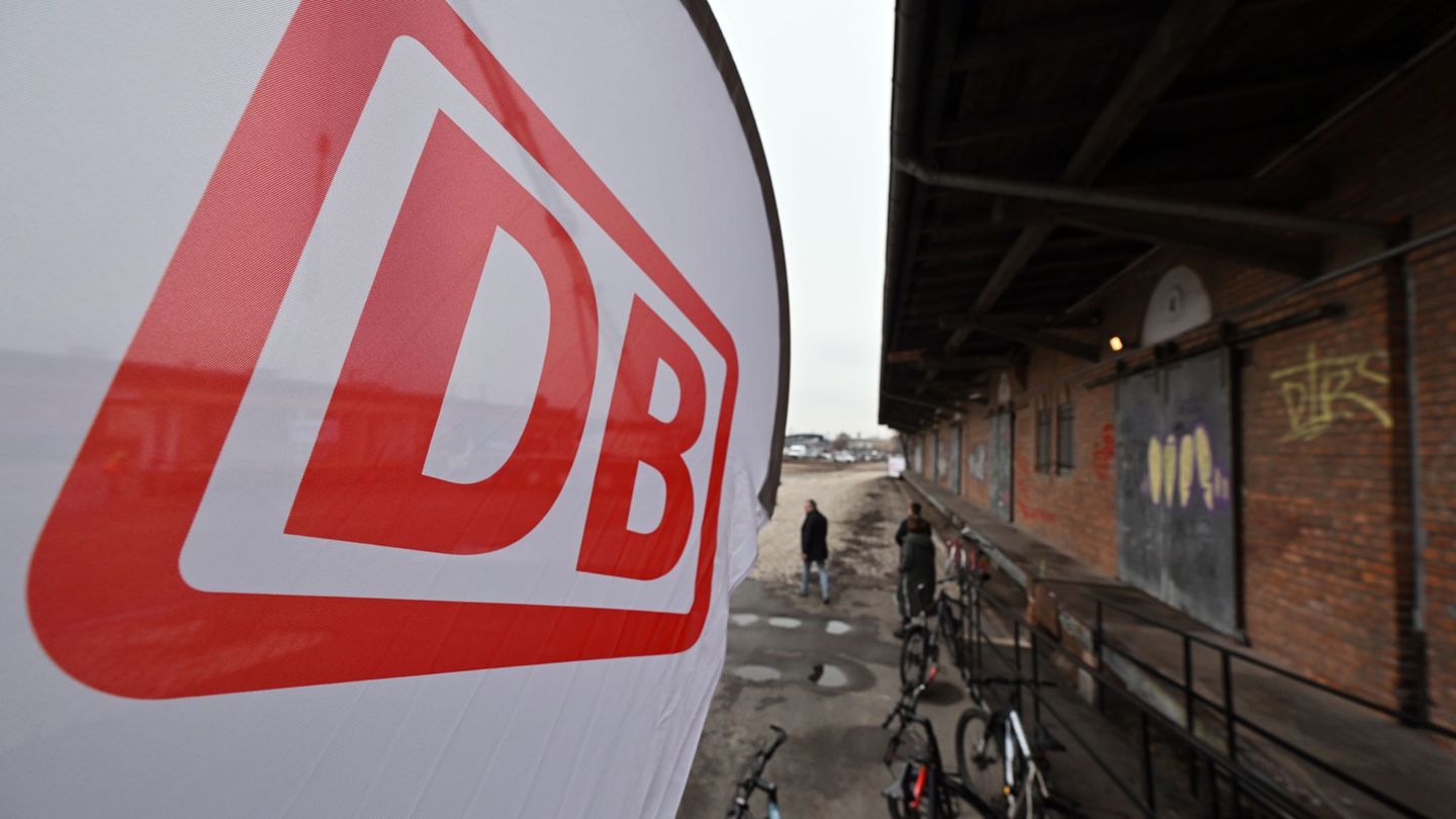 Baubeginn für DB-Projekt in Erfurt. Foto: Martin Schutt/dpa