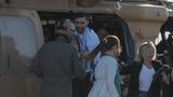 Segev Kalfon steigt aus dem Helicopter