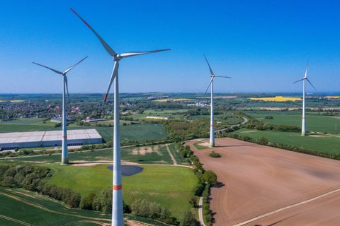 Neue Windparks sollen die Ökostromproduktion erhöhen. Doch regt sich in den betroffenen Regionen oft Widerstand. Eine bessere Be