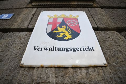 Das Verwaltungsgericht weist die Klage eines Stadtratsmitgliedes der Freien Wähler ab. (Archivbild) Foto: Arne Dedert/dpa