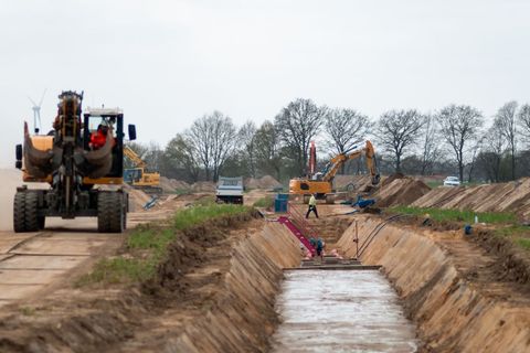 Landwirtschaftsverbände aus Niedersachsen, NRW und Hessen haben mit dem Übertragungsnetzbetreiber Amprion eine Rahmenregelung fü