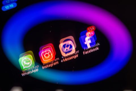 Onlineplattformen sollen nach Ansicht der Grünen im Bundestag besteuert werden (Archivbild). Foto: Jens Büttner/dpa