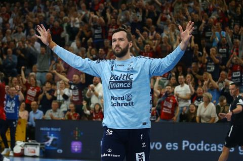 Benjamin Buric und die SG Flensburg-Handewitt hatte Saint-Raphael aus Frankreich zu Gast. Foto: Michael Hundt/dpa