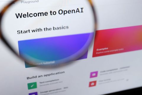 ChatGPT von OpenAI löste vor rund drei Jahren den Hype um künstliche Intelligenz aus. (Archivbild) Foto: Karl-Josef Hildenbrand/