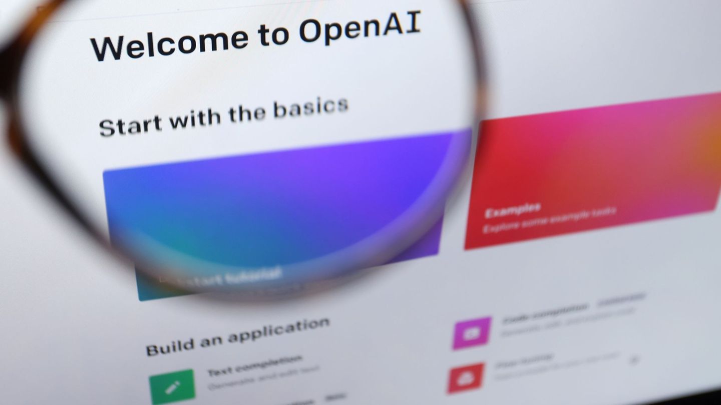 ChatGPT von OpenAI löste vor rund drei Jahren den Hype um künstliche Intelligenz aus. (Archivbild) Foto: Karl-Josef Hildenbrand/
