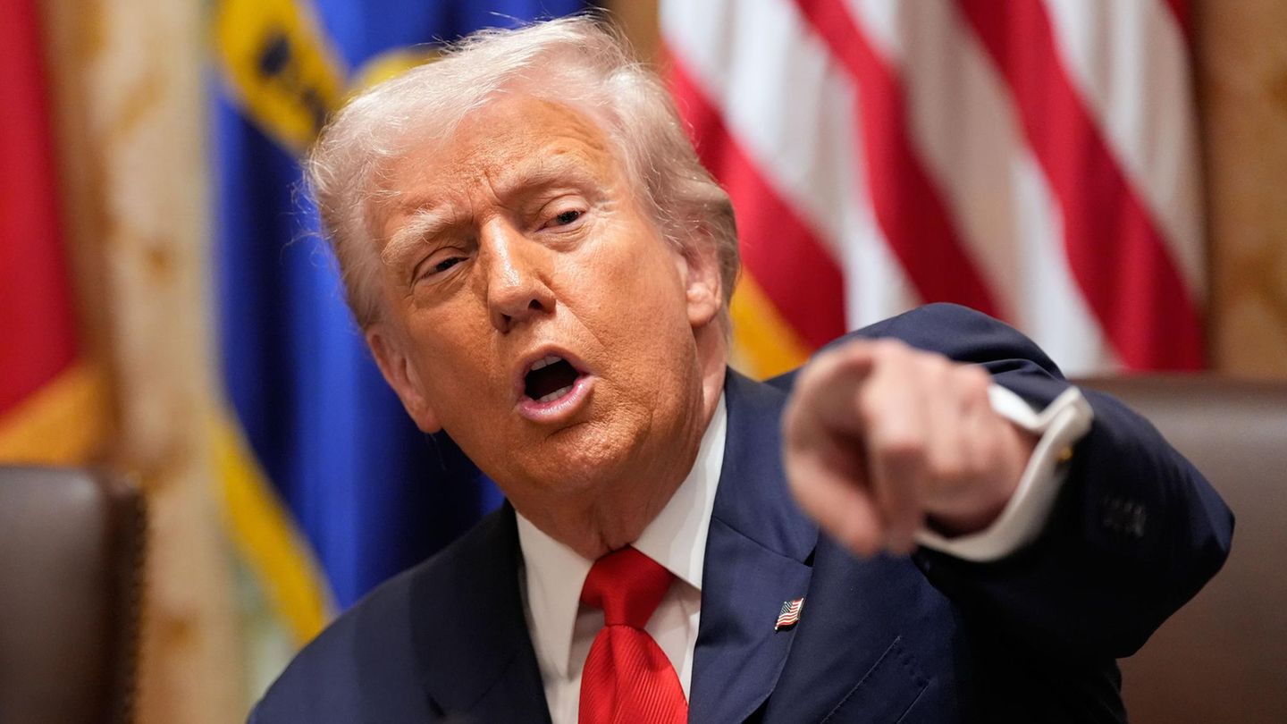 Donald Trump is “very disappointed” in Vladimir Putin