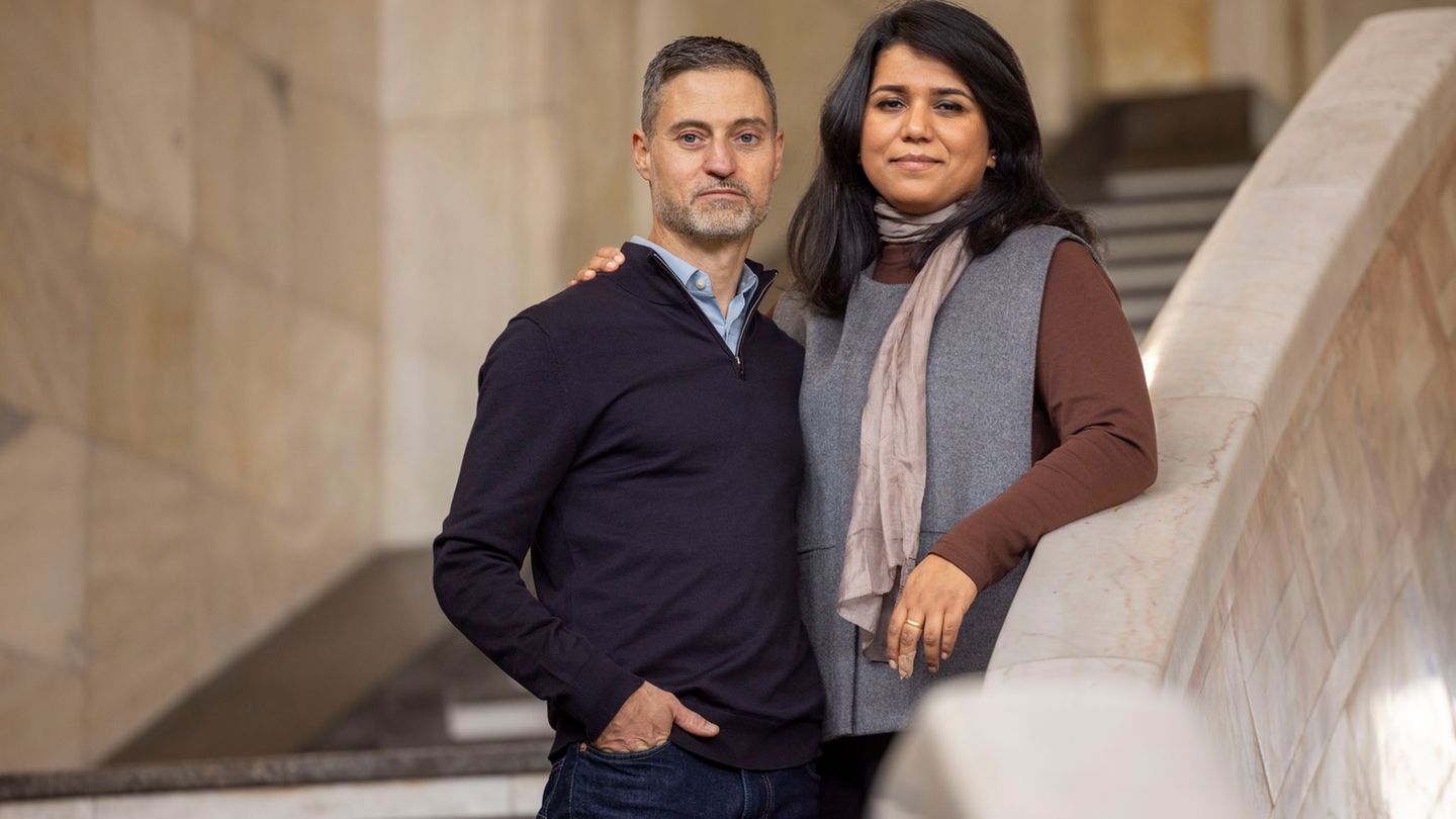Saba-Nur Cheema und Meron Mendel sind ein außergewöhnliches Ehepaar: Sie, eine Politologin und Expertin für Antisemitismus und I