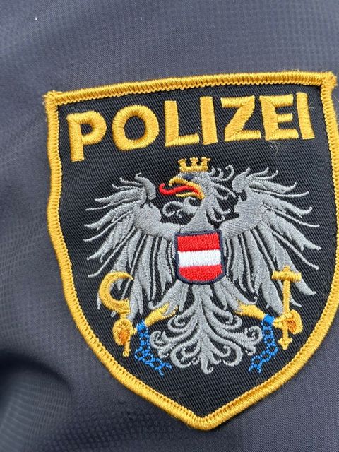 Die Landespolizei hat die Identität geklärt. (Symbolbild) Foto: Matthias Röder/dpa