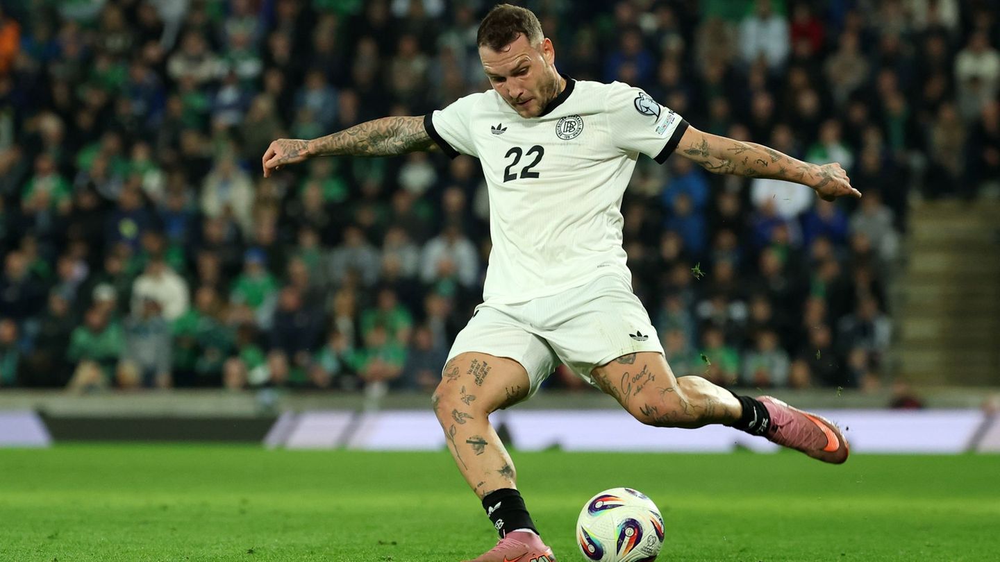 Fußball: Nationalspieler Raum veröffentlicht Hass-Nachrichten