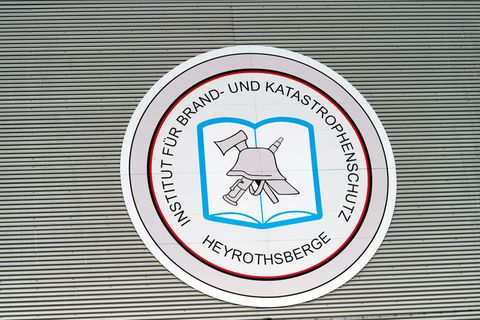 Die Ausbildung von Feuerwehrkräften im Institut für Brand- und Katastrophenschutz Heyrothsberge soll sich deutlich verbessern. (