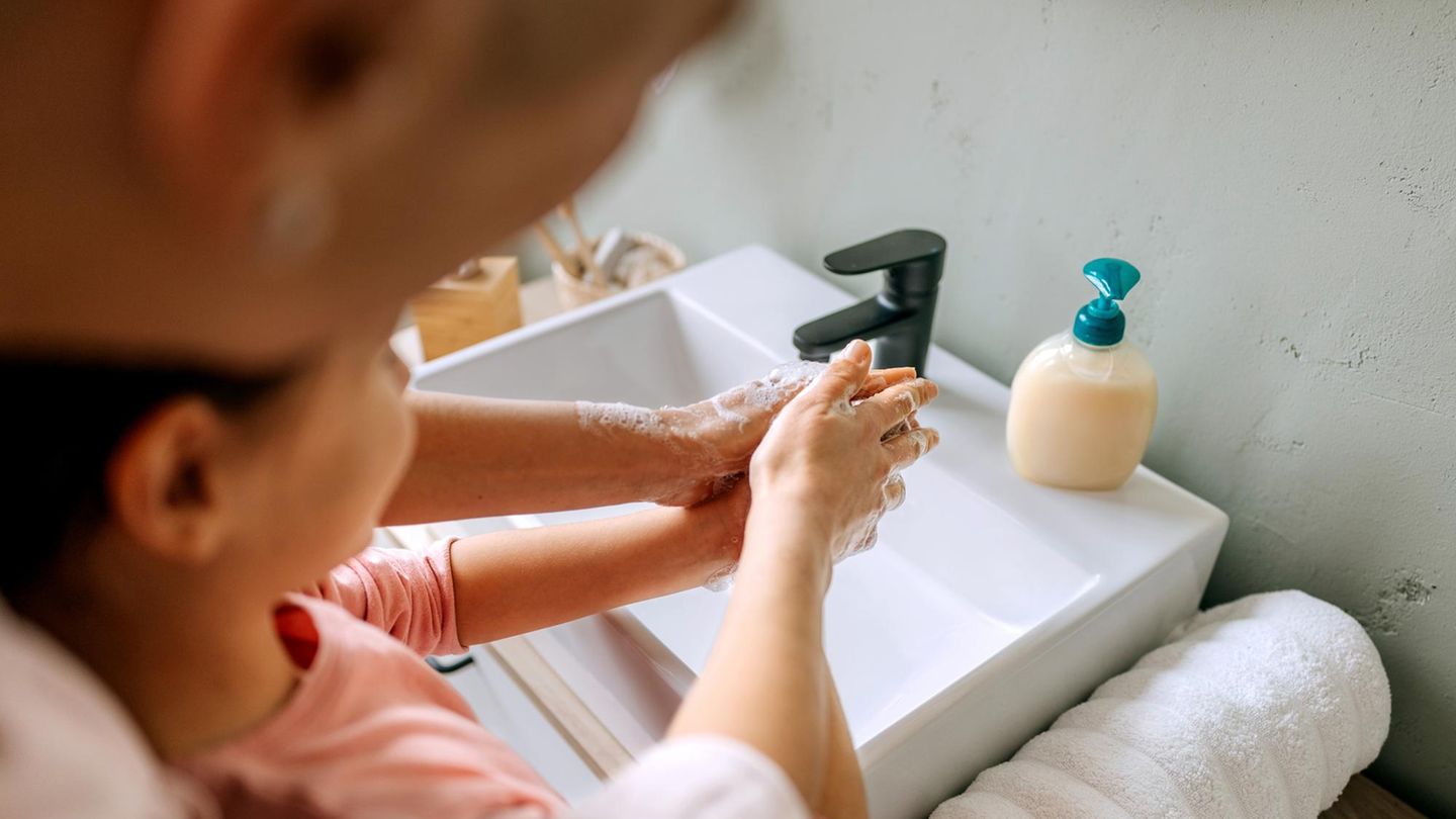 Wash your hands properly: You should know these facts and myths
