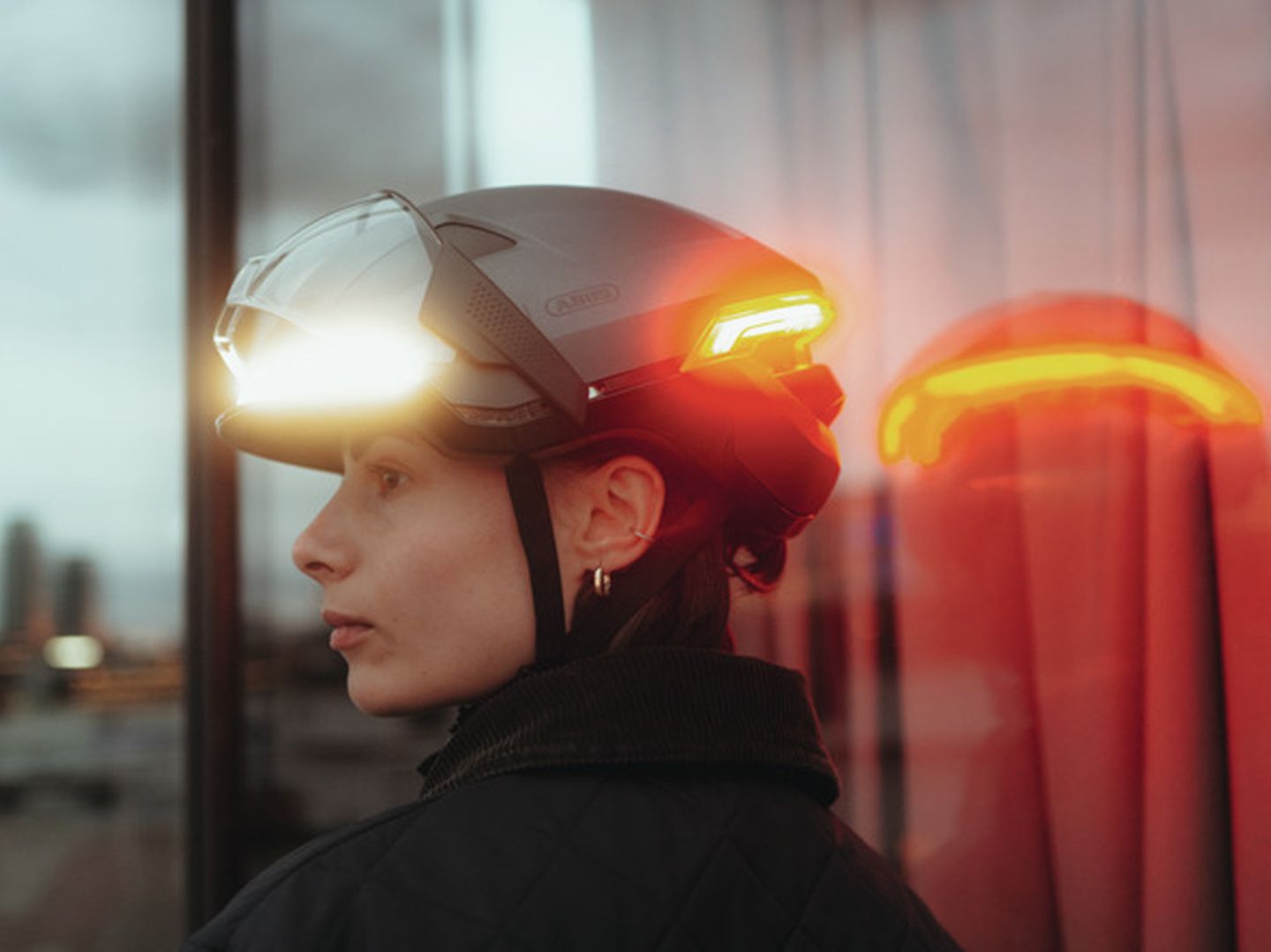 Fahrradhelm mit Beleuchtung: Diese Konzepte sind sinnvoll | STERN.de