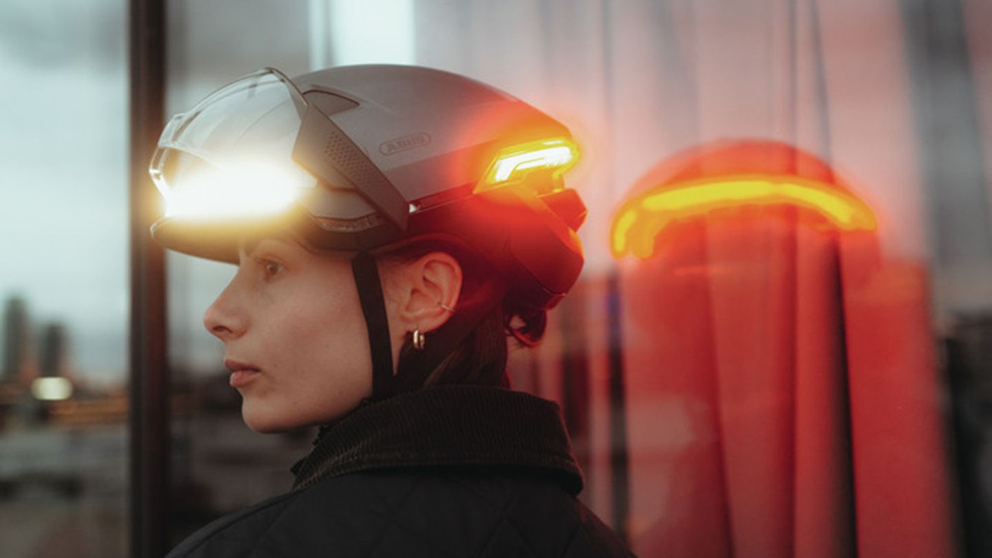 Sicher im Herbst: Radhelm mit Beleuchtung: Welche Konzepte wirklich sinnvoll sind