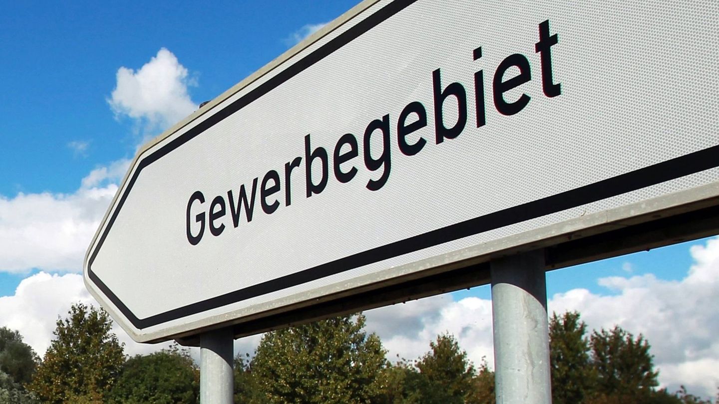 In Thüringen werden mehr Gewerbe an- als abgemeldet. (Archivbild) Foto: Jens Wolf/dpa-Zentralbild/dpa