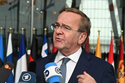 Verteidigungsminister Pistorius: "Werden mit Patrouillenflügen zum Schutz der Nato-Ostflanke beitragen"