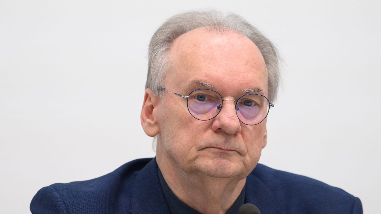 Beim Umsetzen des Wehrdienstes müsse man zu einem Schema kommen, "was nachvollziehbar und plausibel ist", sagt Ministerpräsident