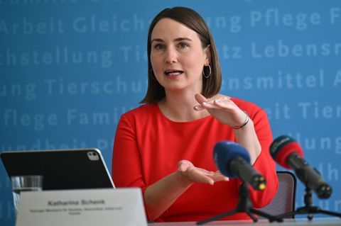 Thüringens Arbeitsministerin Katharina Schenk ist für die Aktivrente quasi auf Probe. (Archivfoto) Foto: Martin Schutt/dpa