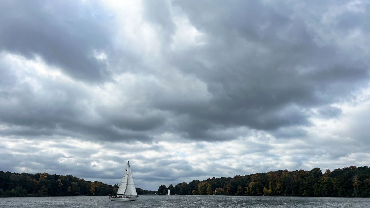 Die erwartete Höchsttemperatur liegt am Donnerstag laut Deutschem Wetterdienst bei 15 Grad. (Symbolbild) Foto: Britta Pedersen/d