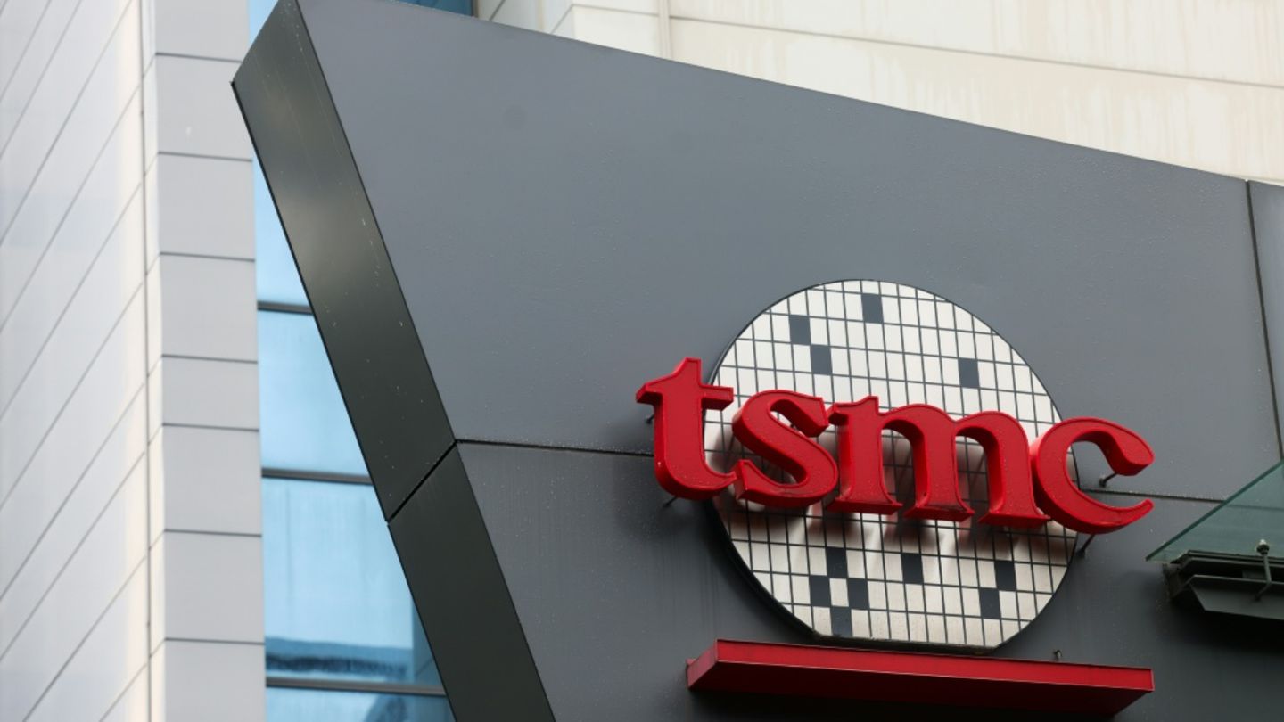 Logo des Halbleiterherstellers TSMC an dessen Sitz in Taiwan