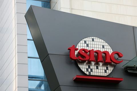 Logo des Halbleiterherstellers TSMC an dessen Sitz in Taiwan