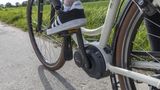 Blick auf den Mittelmotor eines E-Bikes