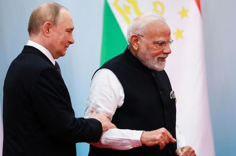 Russlands Präsident Wladimir Putin und Indiens Premier Narendra Modi bei einem Gipfel in China