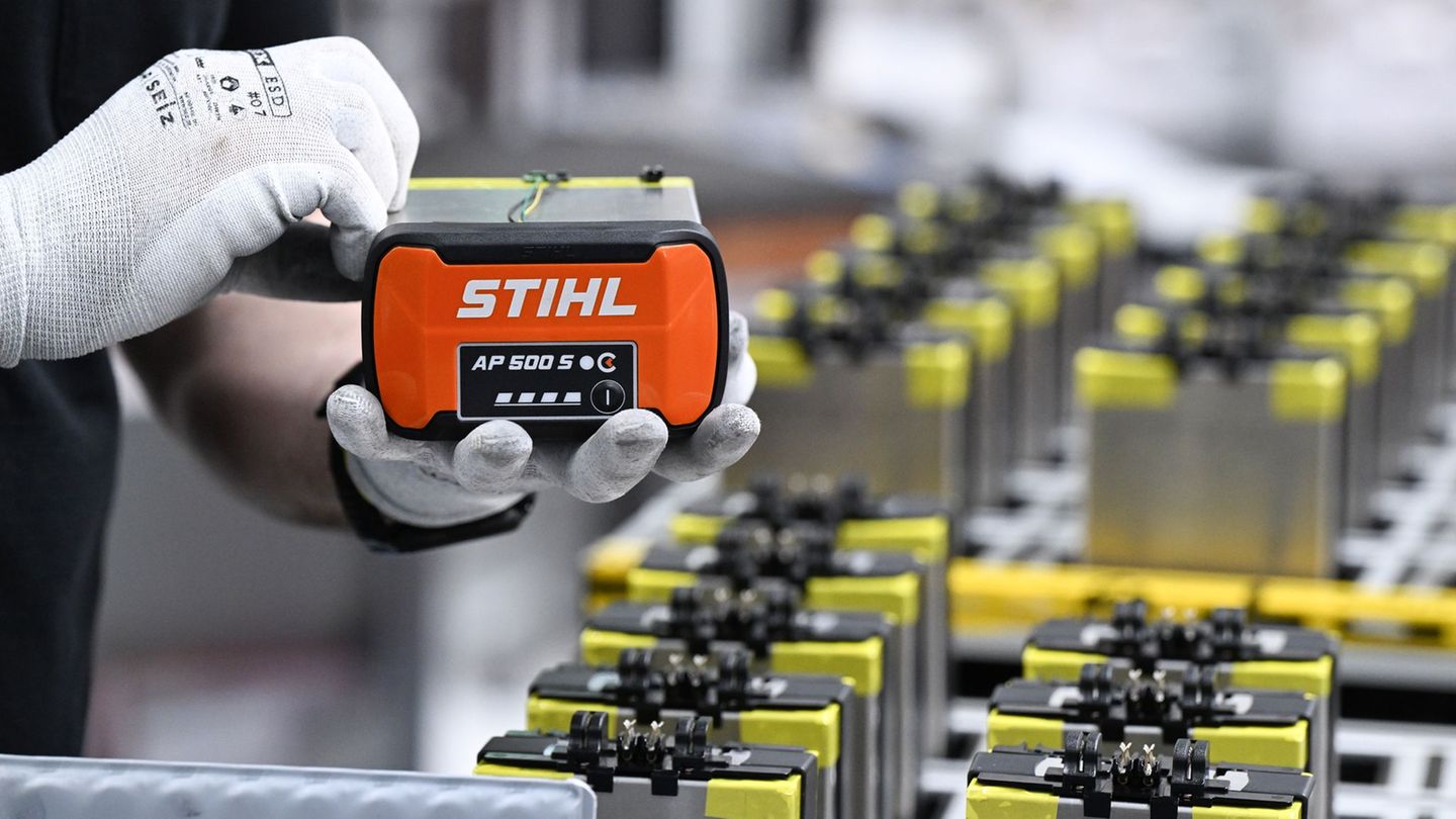 Stihl eröffnet ein Werk in Rumänien. (Archivbild) Foto: Bernd Weißbrod/dpa