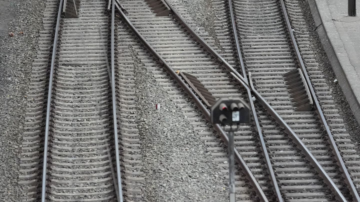 Am Bahnhof in Böblingen kam es zu einem technischen Defekt (Symbolbild) Foto: Marcus Brandt/dpa