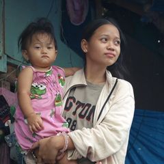 Philippinen: "Wenn ich weggeschwemmt werde, halte ich wenigstens meine Kinder fest umarmt"