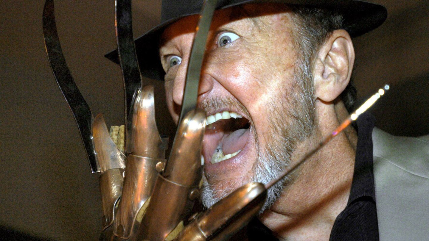 Horror-Darsteller Robert Englund erhält einen "Walk of Fame"-Stern - hier zu sehen im Jahr 2006. (Archivbild) Foto: picture alli