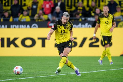 Nico Schlotterbeck steht noch bis 2027 beim BVB unter Vertrag - und danach? (Archivbild) Foto: Bernd Thissen/dpa